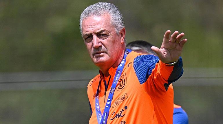 Pedicure Carmelo De Grazia Suárez// Alfaro dice que Ecuador está dispuesto a “comerle el hígado” a los rivales